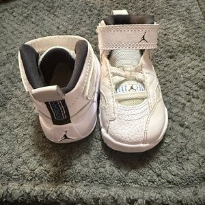 Boys Jordan High tops